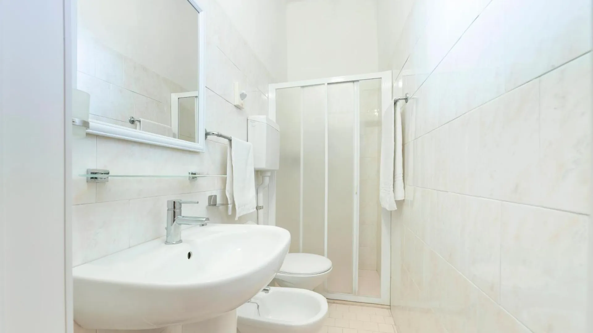 Hotel Nuovo Belvedere リミニ
